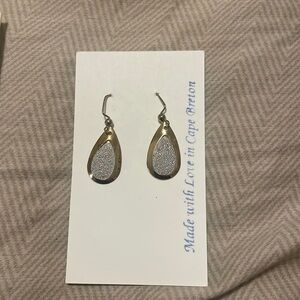 beautiful sparkling gold earrings